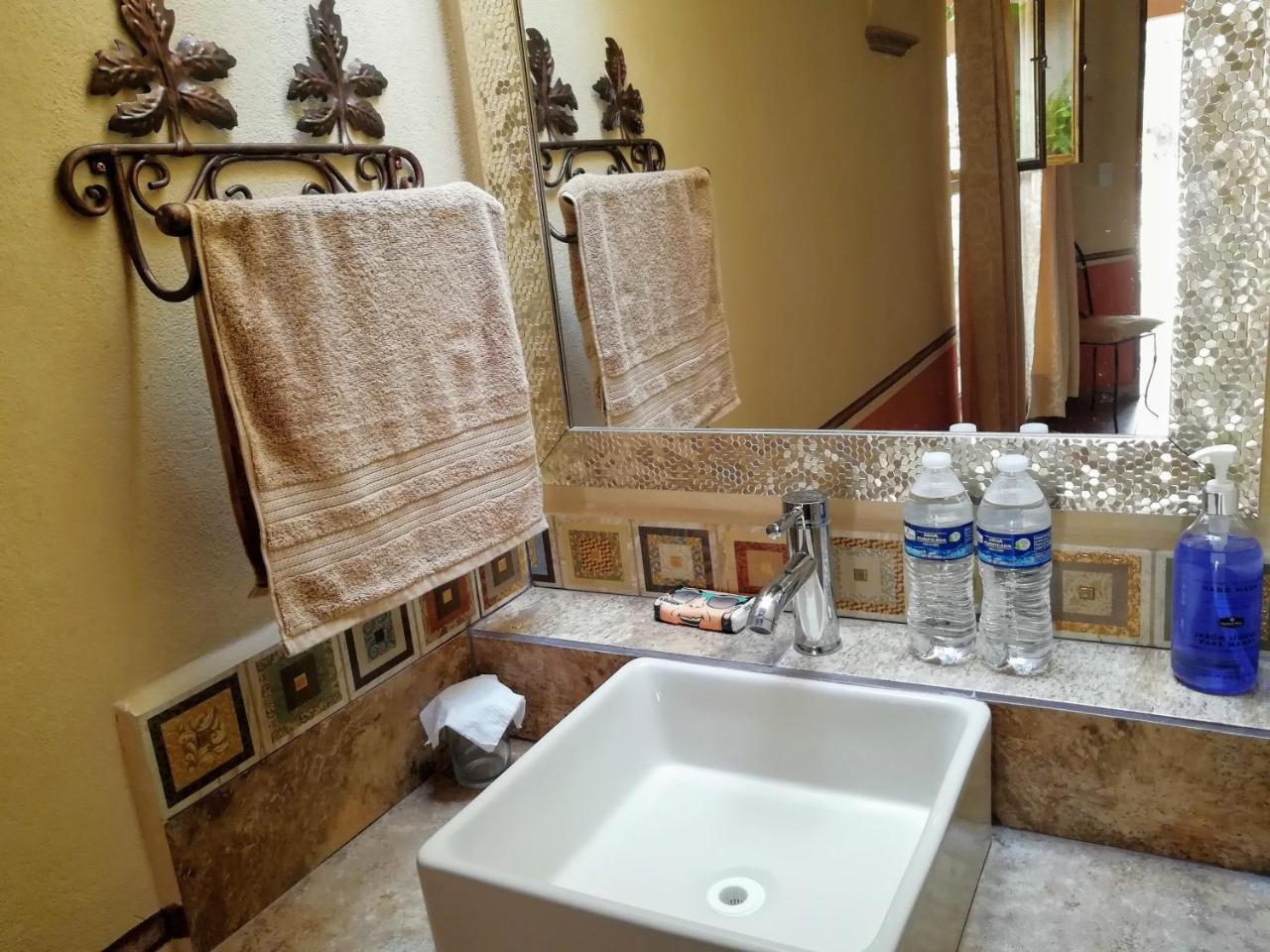 Hotel Posada Maria Bonita ベルナル エクステリア 写真