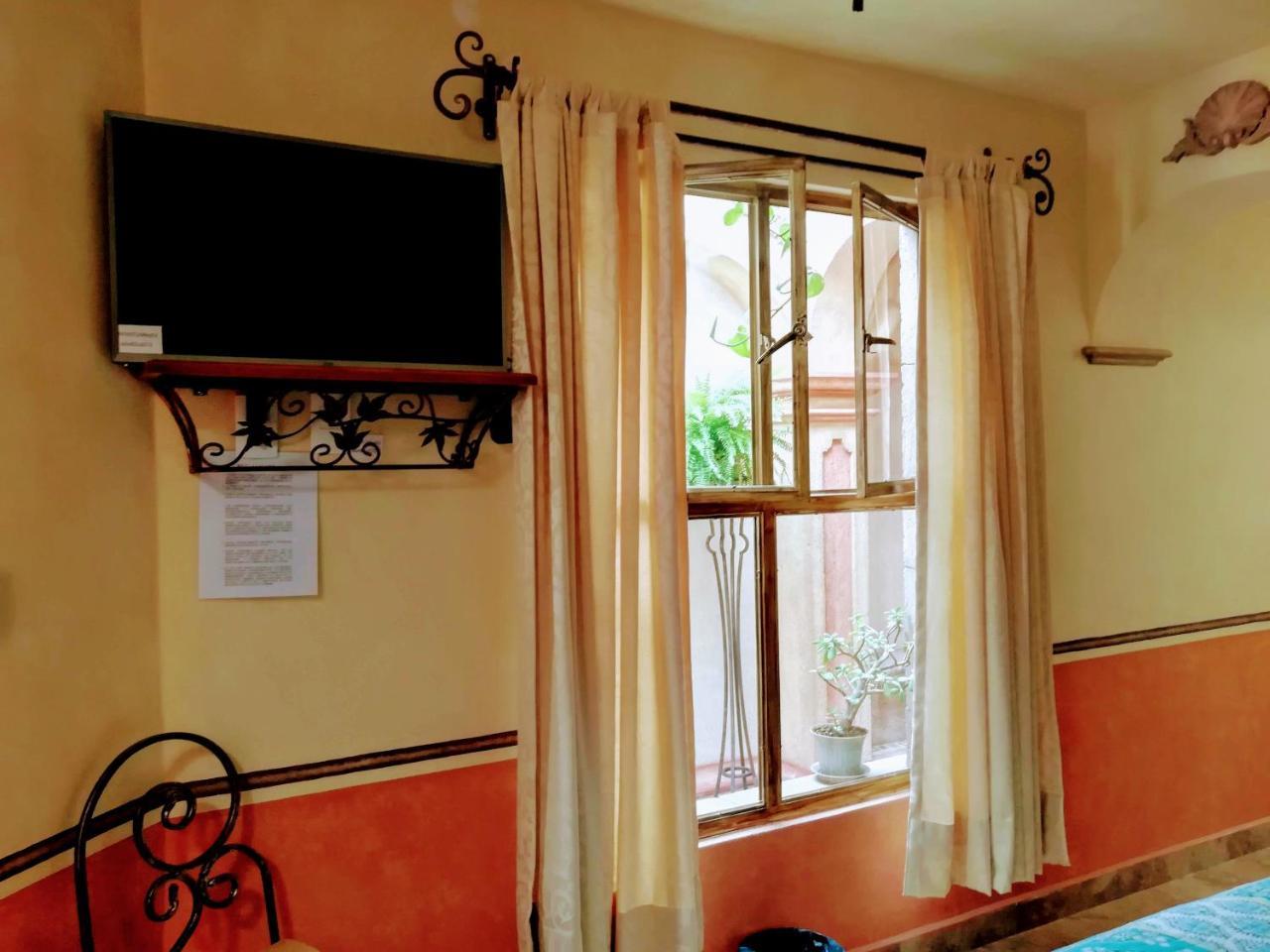 Hotel Posada Maria Bonita ベルナル エクステリア 写真